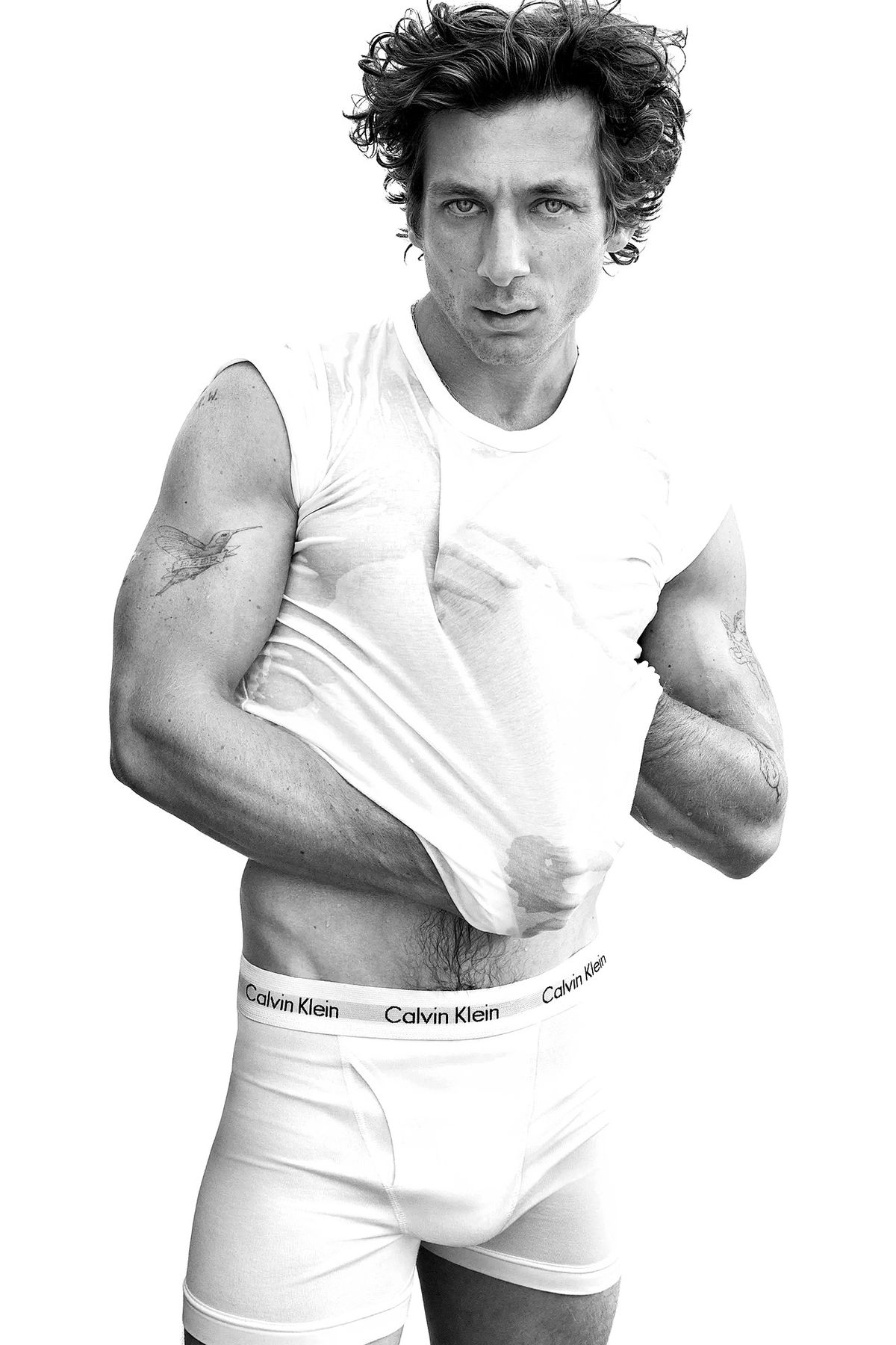 Campaña reciente de Calvin Klein con estética clásica